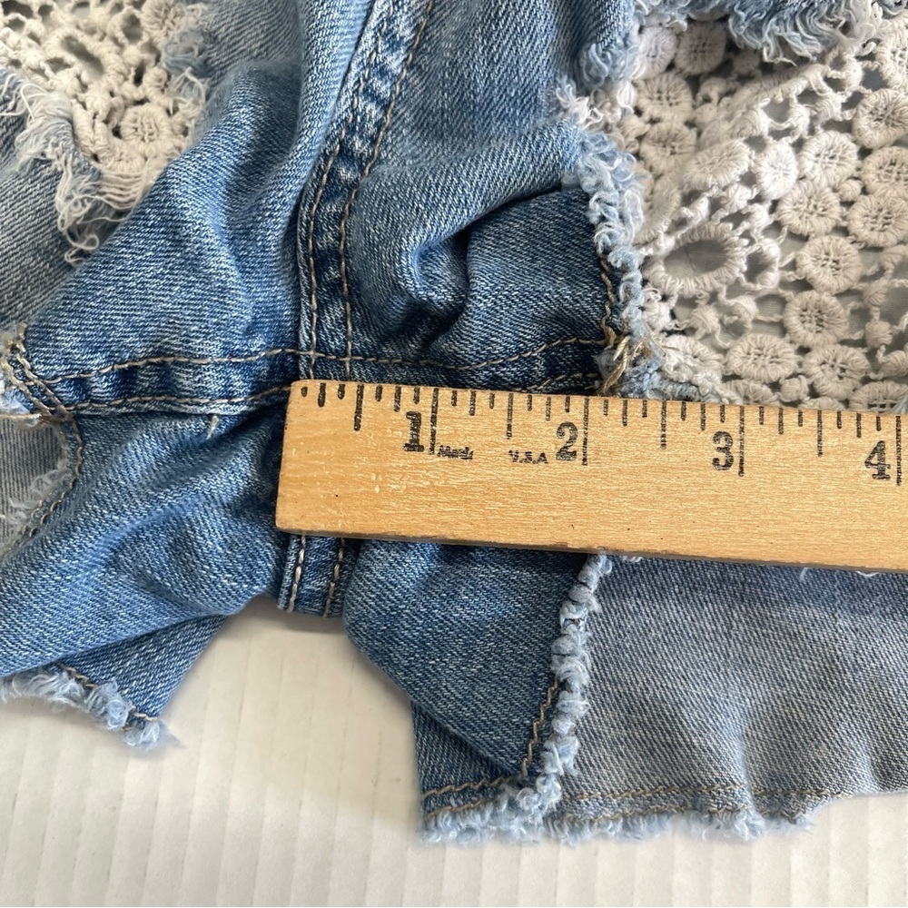 Mossimo Denim Lace Patch Women Shorts - Picture 9 of 9
